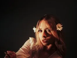 GretaVelvet kostenlose live xxx cams