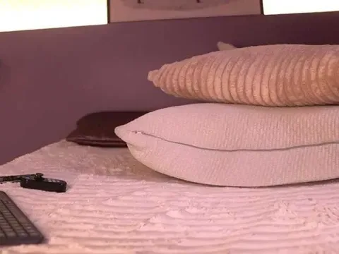 IzzyWild ingyenes élő xxx cams