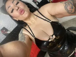 Kittyhotass1 free live xxx cams