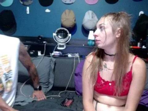 lovecoupleqc free live xxx cams