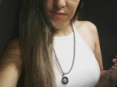 Alisgoddes cams xxx live gratuites