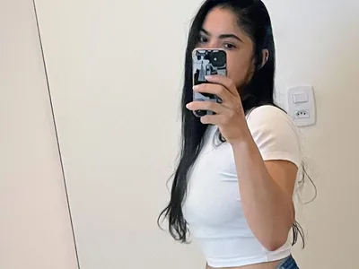 Anaih26 cam xxx live gratis