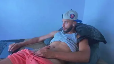 Bobbychulo1 免费直播 xxx 摄像头
