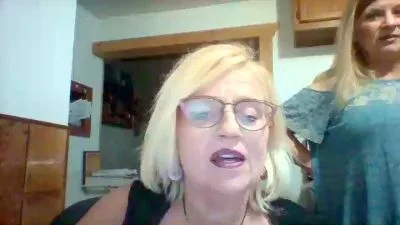 Curvyliciousx2 free live xxx cams