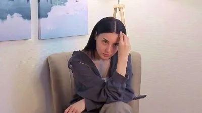 CyrstalNail free live xxx cams