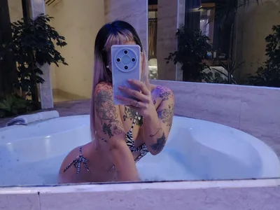 EroMiauEro δωρεάν live xxx cams