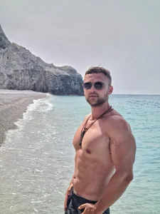 FloydC29 free live xxx cams