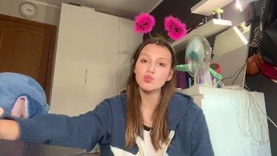 HolliStratton free live xxx cams