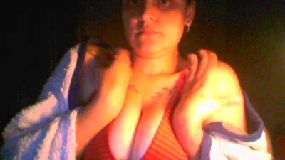 LaraFelicia 免费直播 xxx 摄像头