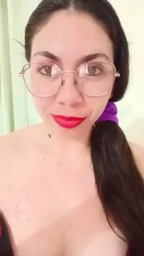 Mia_essence24 cams xxx live gratuites