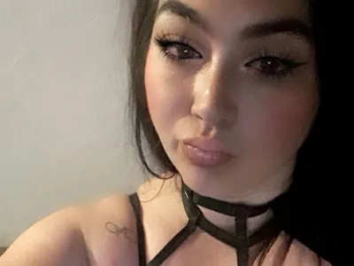 MiiaBella free live xxx cams