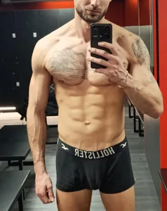 Mikeeeel ücretsiz canlı xxx cam