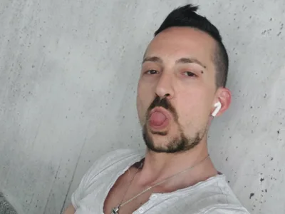 Silentcrow90 free live xxx cams