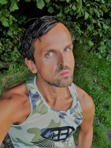 SlutboyBen free live xxx cams