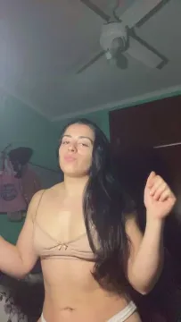 Sweetlara28 free live xxx cams