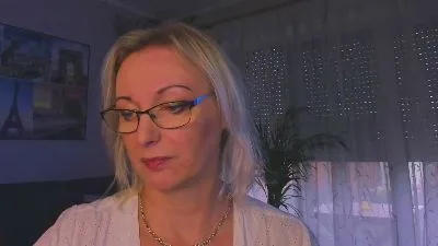 VanessaLUX bezmaksas live xxx cams