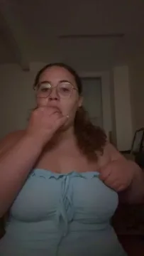 babyyfarah 免费直播 xxx 摄像头