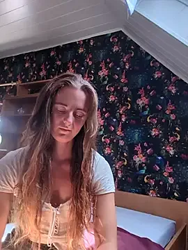 -SweetAlice- besplatni live xxx cams