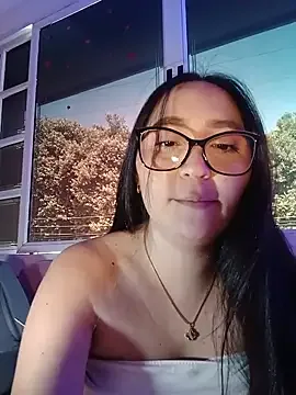 195380322 bezmaksas live xxx cams