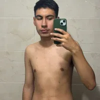 Aaron0305 free live xxx cams