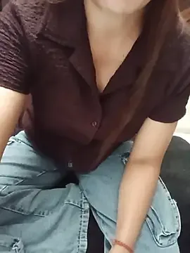Aashvi_malhotra ücretsiz canlı xxx cam