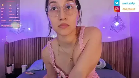 Abby_Sweet1_ ücretsiz canlı xxx cam