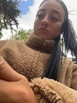 Ady_18 besplatni live xxx cams