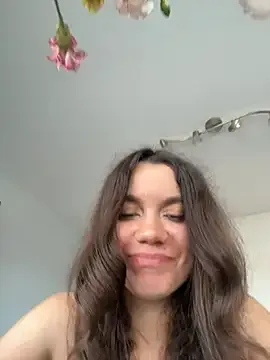 AlexisWinters free live xxx cams