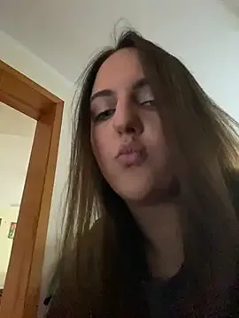 AliceDesmee zdarma živé xxx cams