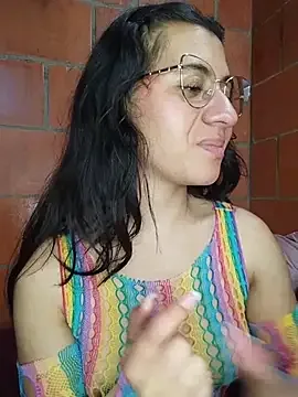Amanda_x1 bezmaksas live xxx cams