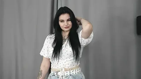 AngeliaThiengtham camere xxx live gratis