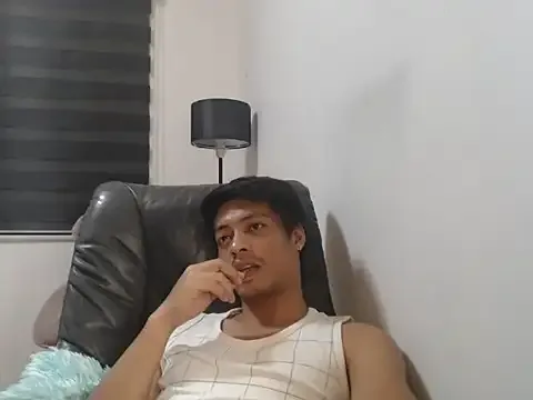 Asian_gregor cam xxx live gratis