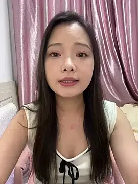 BIGBABYYEYE camere xxx live gratis