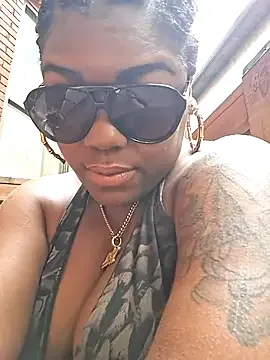 BIGBOOTIBAMBI free live xxx cams