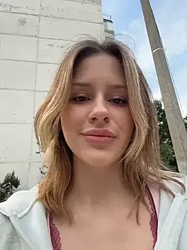 BellaBlash free live xxx cams
