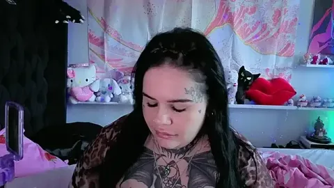 BigBootyHolly cam xxx trực tiếp miễn phí