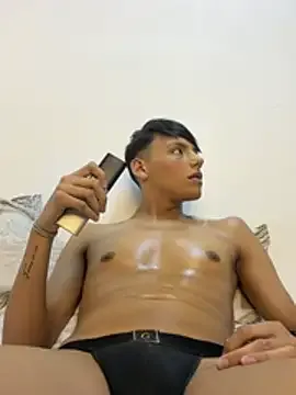 Boydilan free live xxx cams