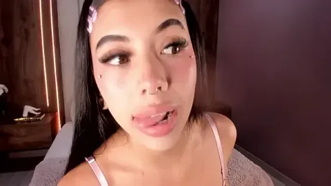 BrokeCollins free live xxx cams