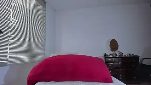 Busty_Charms besplatni live xxx cams