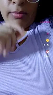 CamiFoxy free live xxx cams