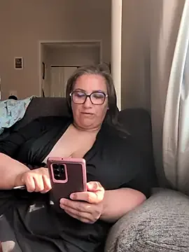 Canadian_BBW безкоштовні live xxx cams