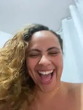 Chloe_Leaozinho 免费直播 xxx 摄像头