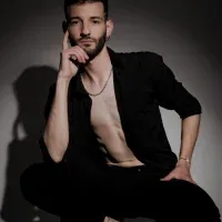 Christopher_saint ücretsiz canlı xxx cam