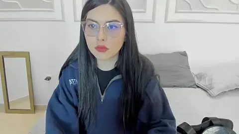 Cloebennet013 free live xxx cams