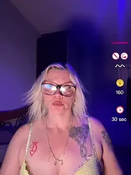 Curvy-Cleo free live xxx cams