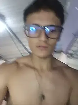 Davitfitnosuke cam xxx live gratis