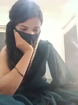 Desi_Couple_P zdarma živé xxx cams