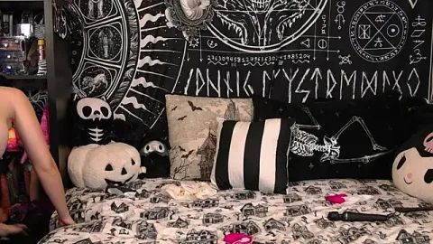 EVILYN 免费直播 xxx 摄像头