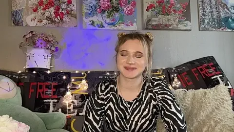 EarlineStrojnys 무료 라이브 xxx 캠