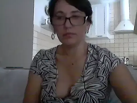 Elena48324 besplatni live xxx cams